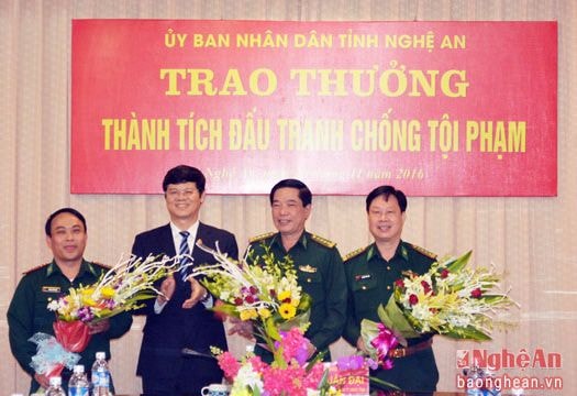 Nghệ An: Trao thưởng chuyên án bắt 69 bánh heroin từ Tam giác vàng