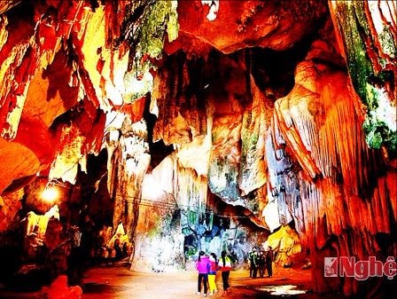 Quan tâm phát triển du lịch miền núi, tạo sự chuyển đổi cơ cấu ngành nghề