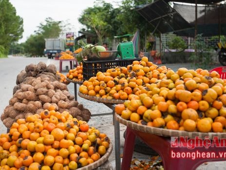 'Đặc sản' quà quê ven quốc lộ 15A