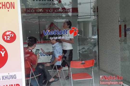 Cửa hàng treo biển Vietlott ở Nghệ An hoạt động trái quy định?