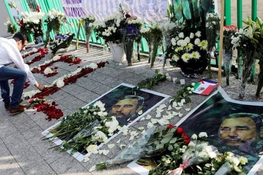 Những hình ảnh xúc động tưởng nhớ Lãnh tụ Cuba Fidel Castro