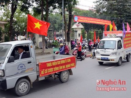 Mít tinh, diễu hành hưởng ứng Tháng hành động Quốc gia về Dân số