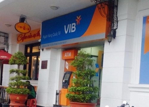 Đi công tác, tài khoản ngân hàng 'bốc hơi' 30 tỷ đồng