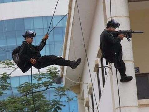 Giải cứu người nước ngoài bị bắt làm con tin