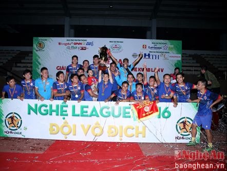 Bế mạc giải bóng đá đồng hương xứ Nghệ khu vực miền Bắc lần thứ 5