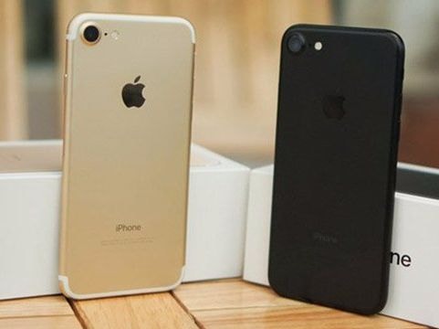 iPhone 7 giảm giá sâu dịp cuối năm