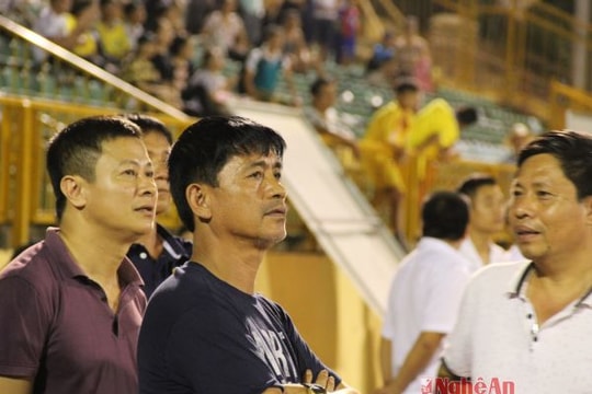 Cựu danh thủ Văn Sỹ Hùng: 'Đội tuyển Việt Nam thừa cơ hội vượt qua Indonesia'