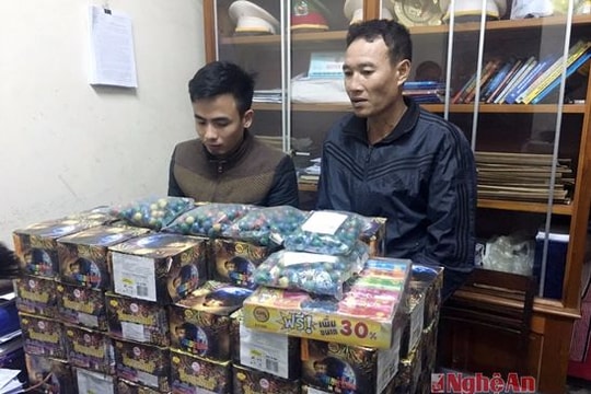 Phá vụ mua bán pháo quy mô lớn, thu gần 1 tạ pháo