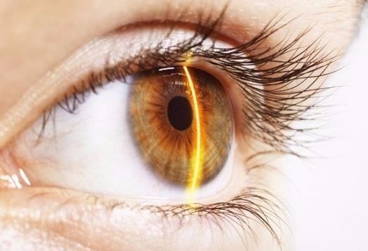 Hút thuốc lá có thể gây mù lòa