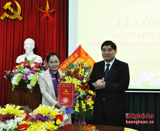 Trao quyết định bổ nhiệm Phó trưởng ban Tổ chức Tỉnh ủy