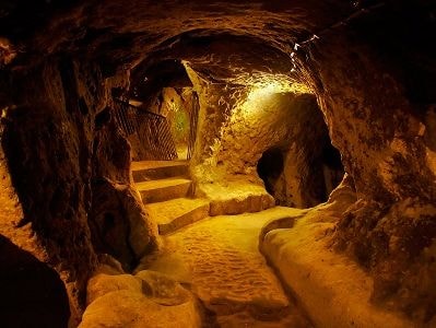 Thành phố ngầm 18 tầng ẩn dưới hầm nhà dân