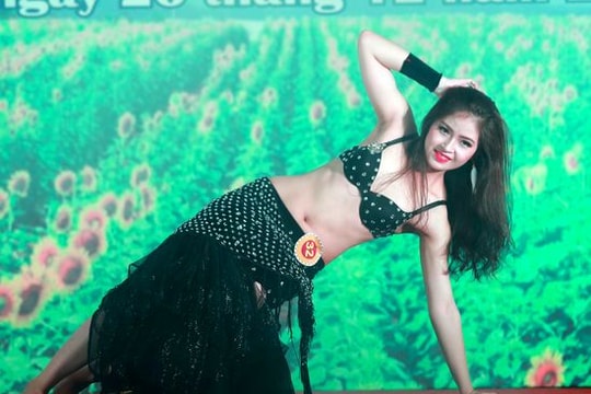 Nhan sắc 15 thí sinh lọt chung kết 'Người đẹp Ngày hội hoa Hướng dương'