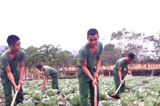 Binh nhất Lô Văn Lưn - một tấm gương giàu nghị lực