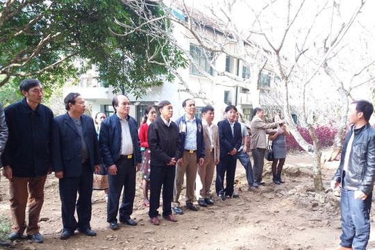 Huyện Kỳ Sơn giao ban với 4 huyện biên giới của nước bạn Lào