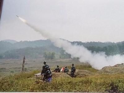 Việt Nam sản xuất bom thông minh