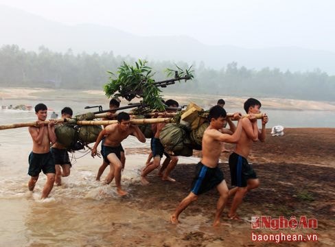 Xây dựng nền quốc phòng toàn dân gắn với thế trận an ninh nhân dân vững chắc