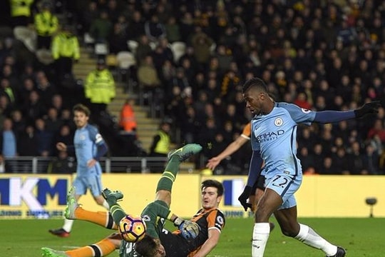 Thắng đậm, Man City leo lên nhì bảng Ngoại hạng Anh
