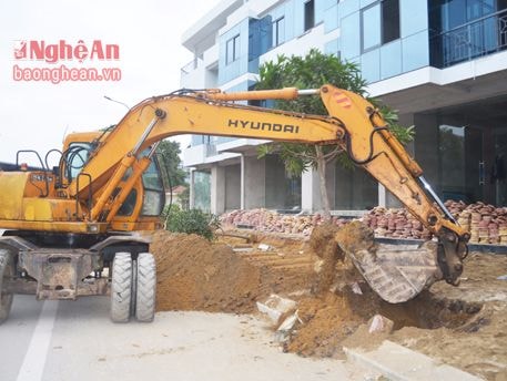 Cưỡng chế công trình của Công ty CP Trung Đô vi phạm trật tự đô thị