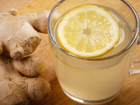 Uống trà gừng vào buổi sáng gây đau dạ dày