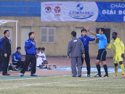 Mùa giải 2017 chưa bắt đầu, đương kim vô địch V-League đã bị phạt nặng