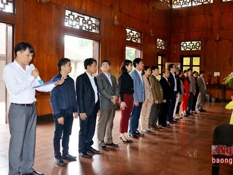 Văn phòng Đoàn ĐBQH dâng hương, dâng hoa tại các khu di tích