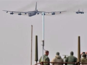 Bom thông minh của B-52 san phẳng nhà tù tại Syria