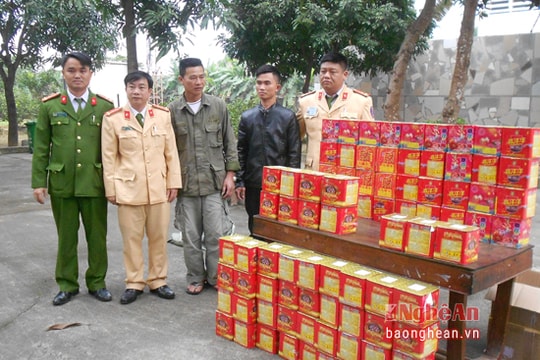 Một ngày phá một chuyên án, bắt 3 vụ, thu gần 157 kg pháo