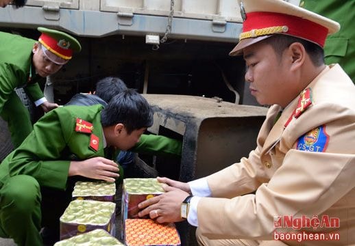 Sớm khởi tố, xét xử nghiêm minh tội phạm sản xuất, buôn bán, tàng trữ pháo nổ