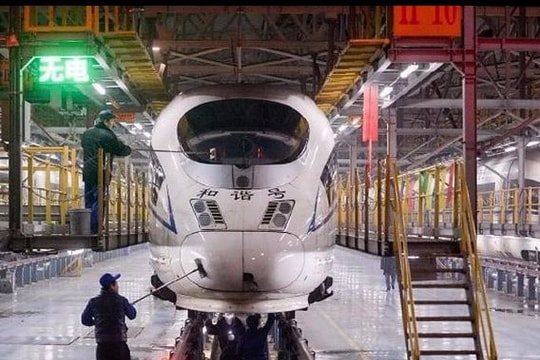 Thế giới ảo và thực