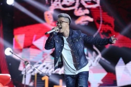 Lê Thiện Hiếu 'bỏ bùa' ban giám khảo với ca khúc mới 1+1