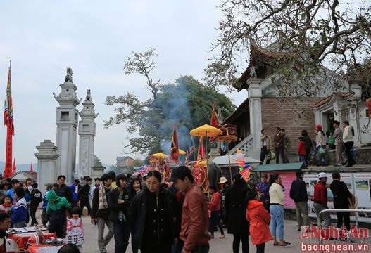 5 ngôi đền thiêng bậc nhất Nghệ An