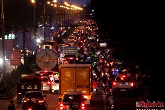 Triển khai các giải pháp phát triển hạ tầng, chống ùn tắc giao thông