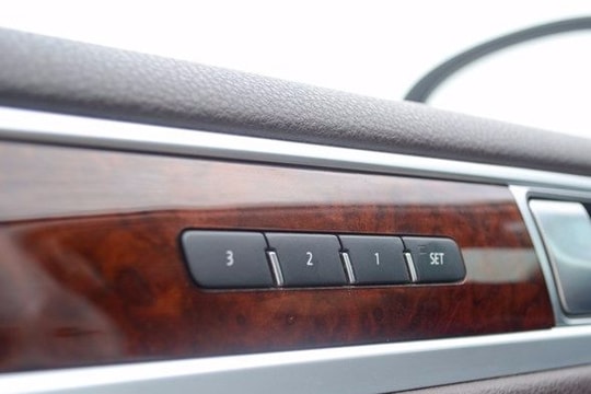 Cách sử dụng chức năng nhớ vị trí ghế trên ô tô