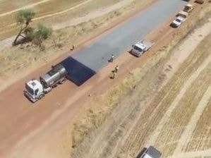 Quy trình làm đường siêu gọn 'hút' người xem kỷ lục