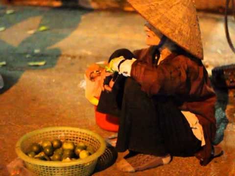 Một chỗ vắng trên vỉa hè