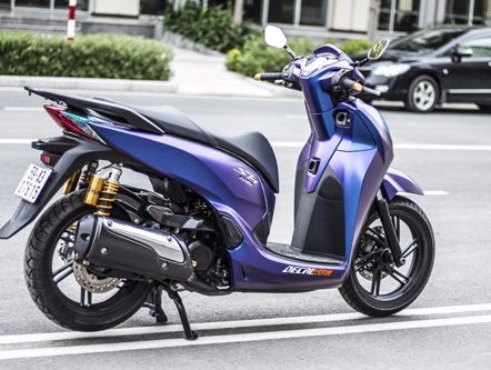 Honda SH 300i tím xanh của tay chơi Sài Gòn