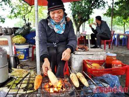 Ngô nếp vụ đông hút khách