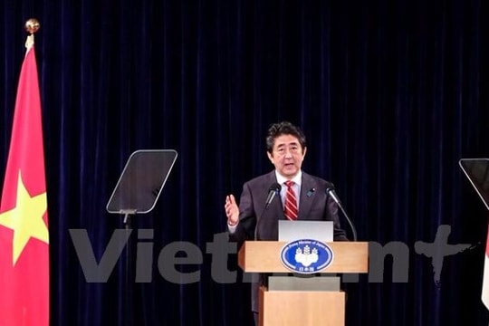 Thủ tướng Abe: Nhật sẽ cung cấp cho Việt Nam các tàu tuần tra mới