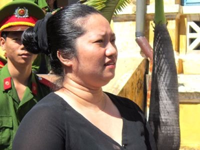 Vợ bí thư xã giết người quỵt nợ thoát án tử nhờ luật mới