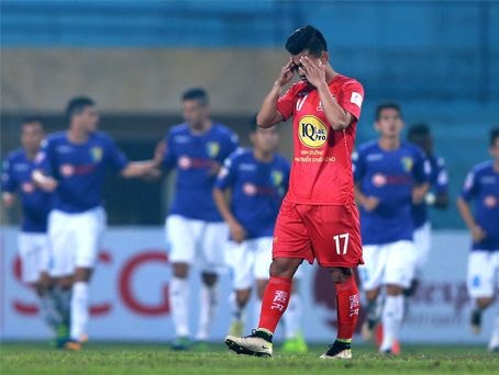 HAGL thua trận thứ ba liên tiếp tại V-League 2017