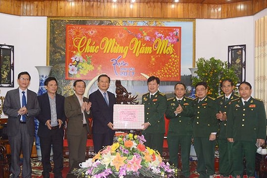 Phó Bí thư Tỉnh ủy Lê Quang Huy chúc Tết Bộ Chỉ huy BĐBP tỉnh