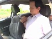 Làm gì khi tài xế bị cướp khống chế bằng dao?