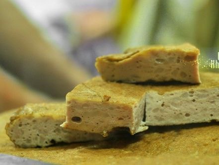 Cách chọn giò, chả không chứa hóa chất