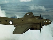 Trận xa luân chiến giữa oanh tạc cơ Mỹ và 17 tiêm kích Nhật