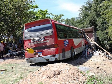 17 người chết vì tai nạn giao thông trong ngày 30 Tết