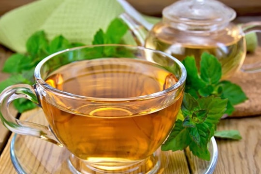 Mẹo xử lý nhanh chứng chướng bụng đầy hơi trong ngày Tết