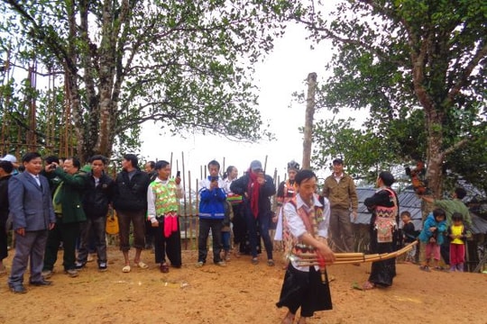 Phát huy dân chủ, tạo đồng thuận cao để phát triển