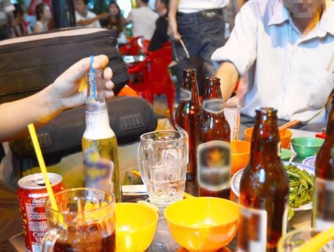 3 thói quen khiến bạn 'gục ngã' trên bàn nhậu