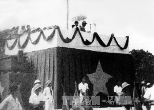 Những năm Dậu đáng nhớ trong lịch sử dân tộc