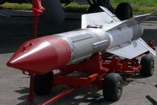 Top tên lửa không đối không bắn xa nhất thế giới